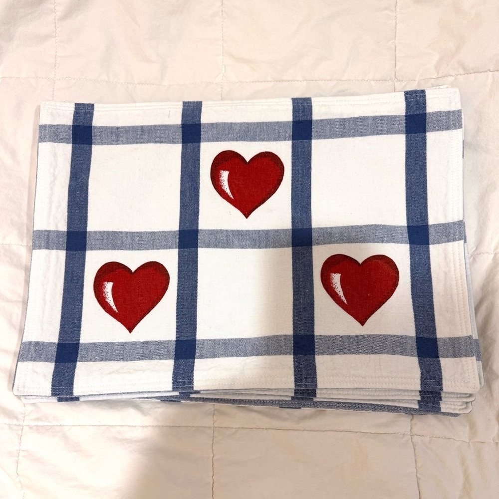 Heart Patterned Blue and White Placemats set of 6